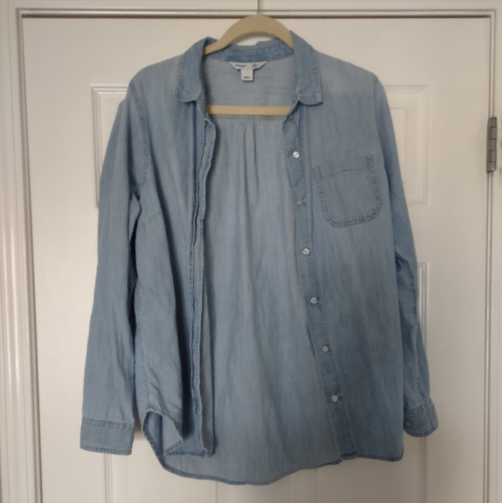 Old Navy Chambray Classic Shirt Size L